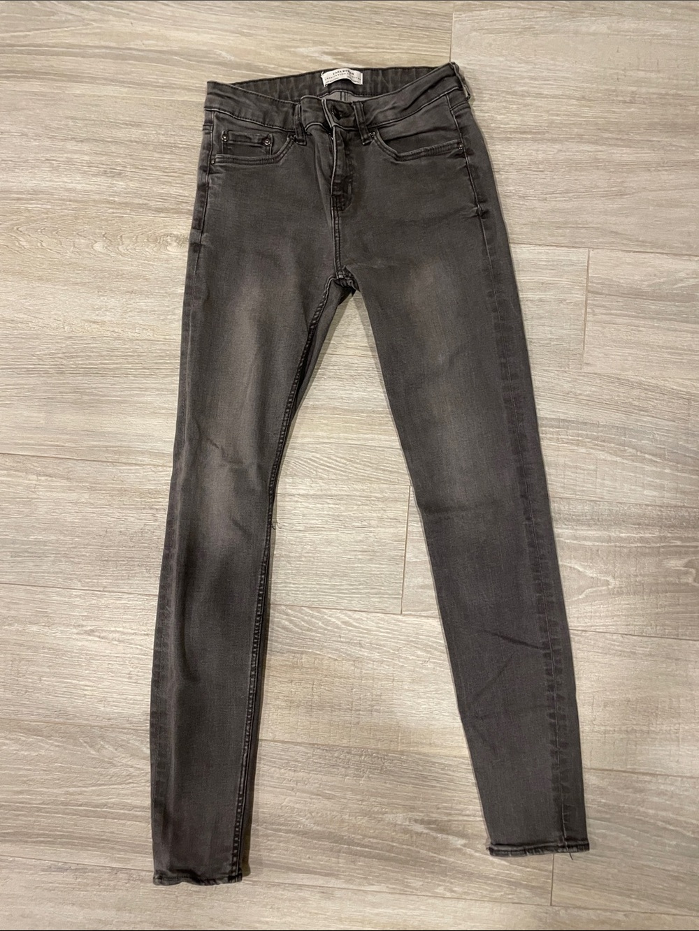 Zara Women's Charcoal Gray Skinny Jeans